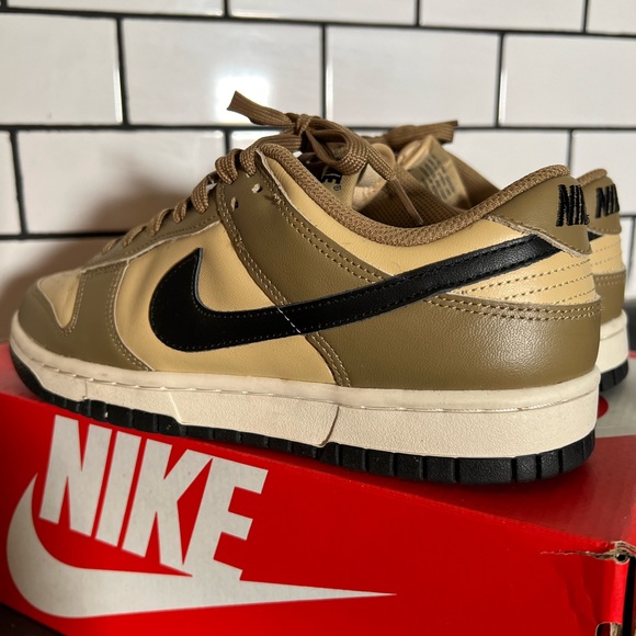 Nike Dunk Low - Picture 4 of 7